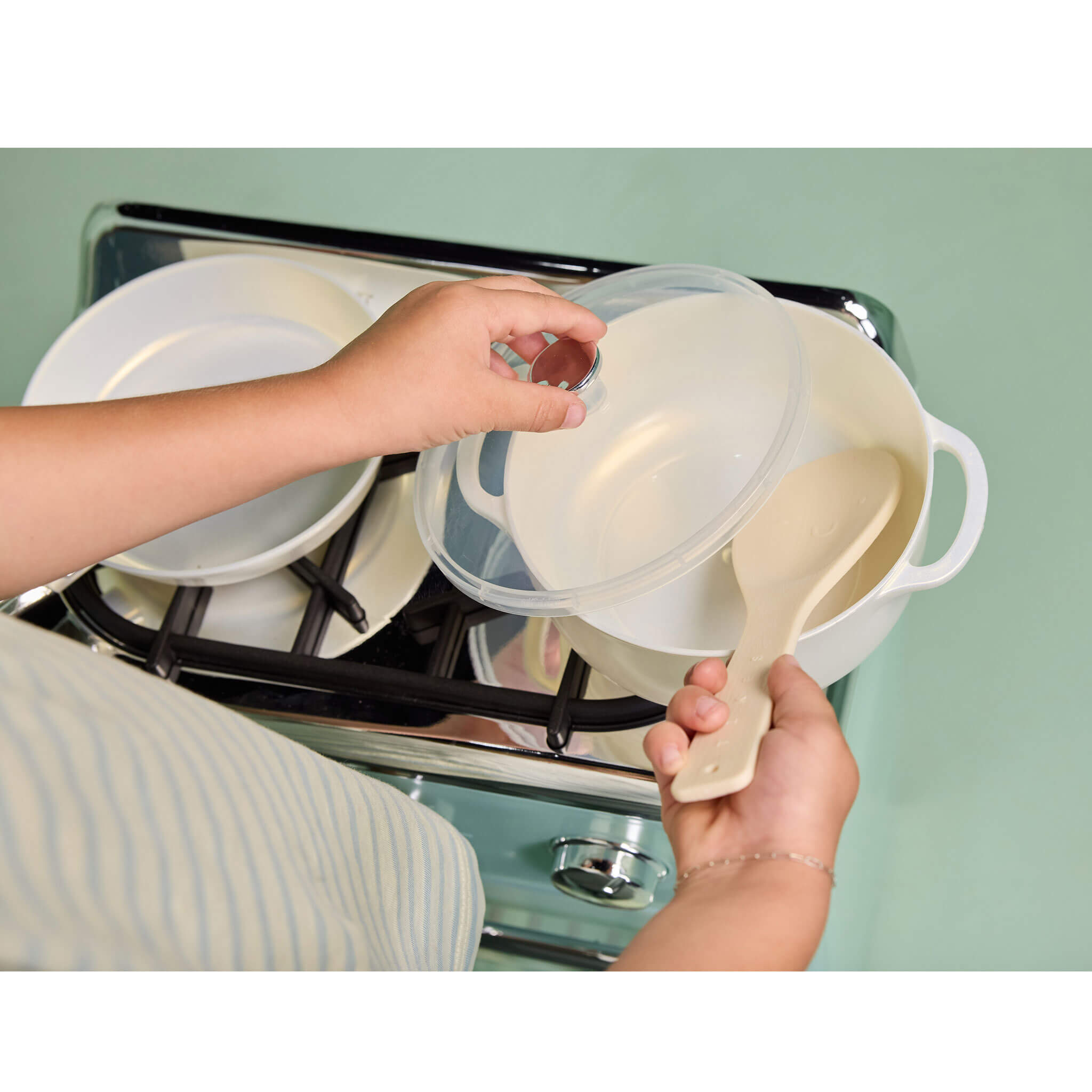 Sweet Spaces™ Pots & Pans Set - White - Image 2