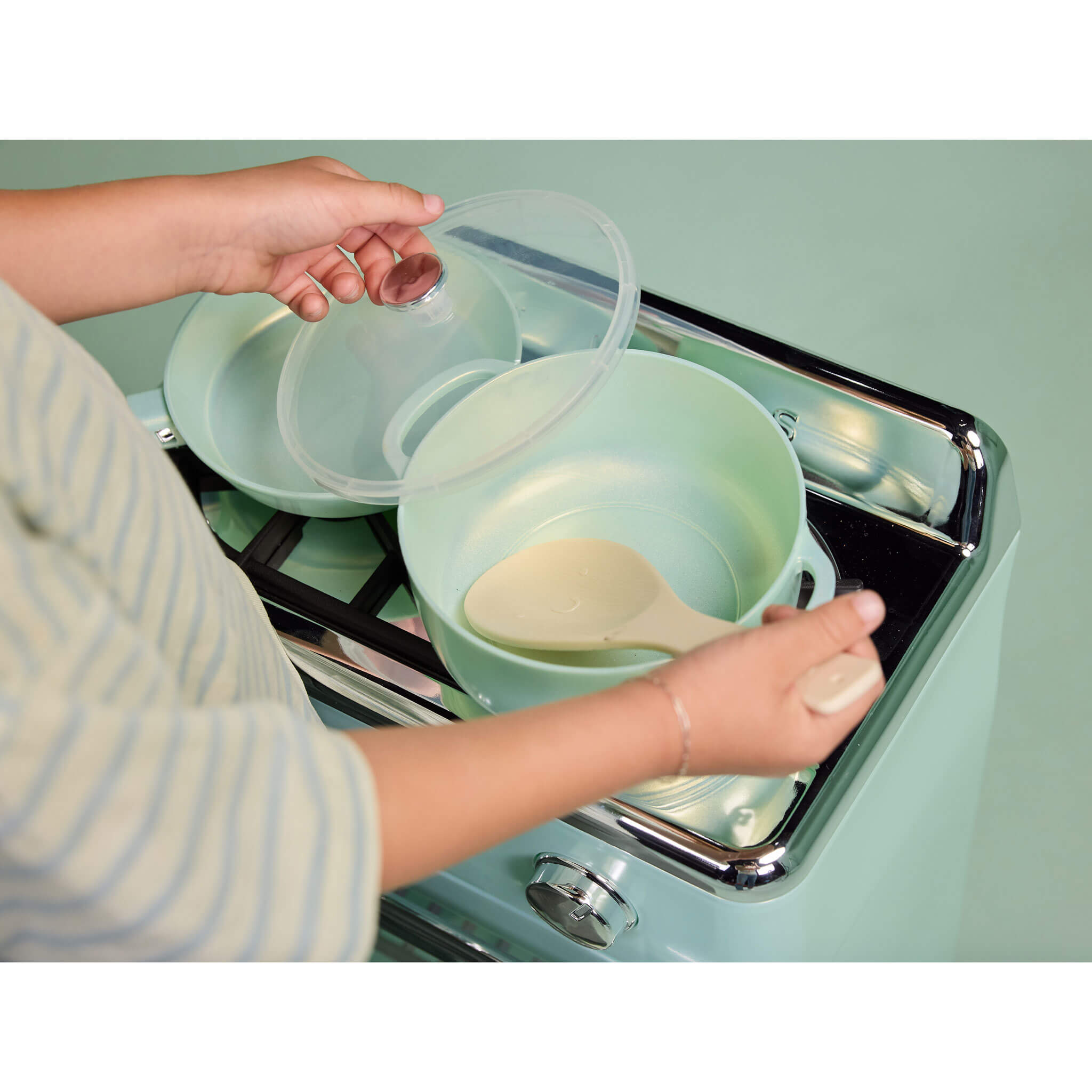 Sweet Spaces™ Pots & Pans Set - Sea Foam - Image 2